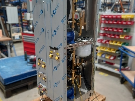 Assembling water cooling unit for food industry