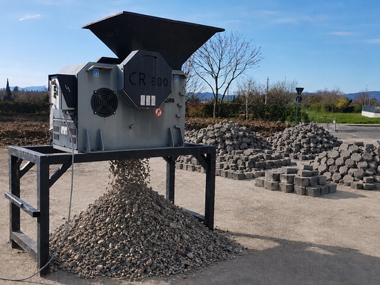 Recovery of concrete product waste directly within the production cycle