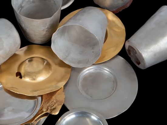 Platinum crucible recovery and regeneration service