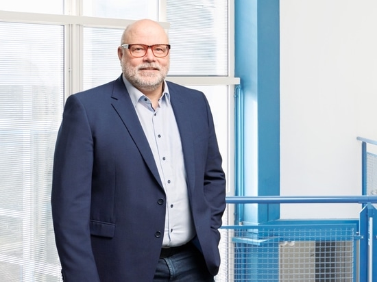 Thomas Ketterer from Pematech GmbH discusses the use of IEF-Werner linear technology in testing and assembly lines. Image: Pematech GmbH