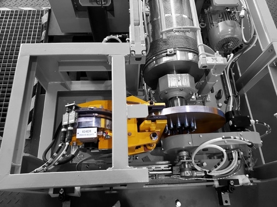 The new electromagnetic disc brakes of the RINGSPANN DA series are designed for use in steel, port and power plant cranes, or large conveying, bulk material and crushing plants.
