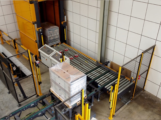 Advanced Logistics line at Porcelanosa Group