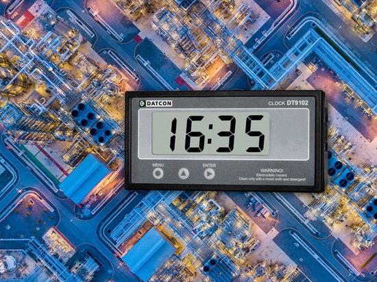 Accurate time even in hazardous areas: DT9100 and DT9102 clocks