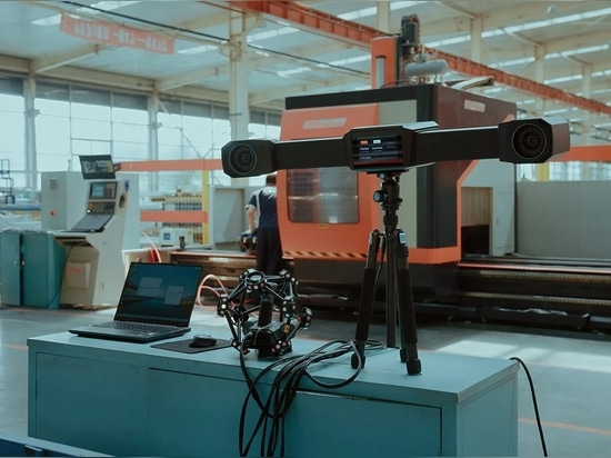 SHINING 3D FreeScan Trak Pro series 3D scanner for large-scale objects scanning