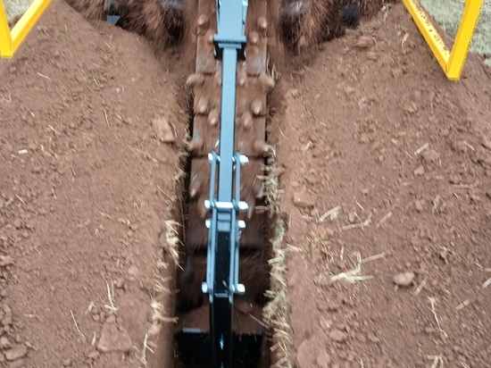 Digging with a bullet chain