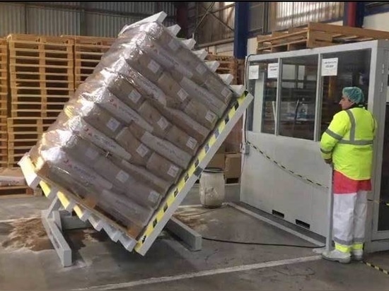 Classic Pallet Inverter at Customer Site