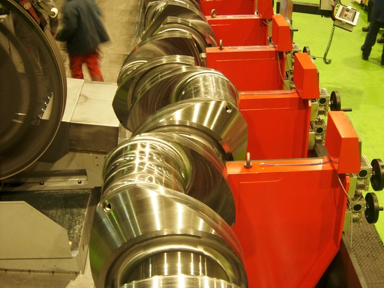 CRANKSHAFTS GRINDING MACHINES