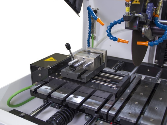 X axis table automatic or manual, stroke 150 mm