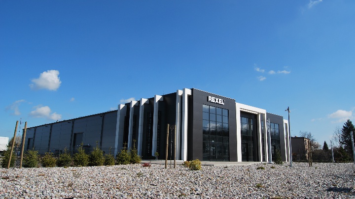 REXEL Photo 2