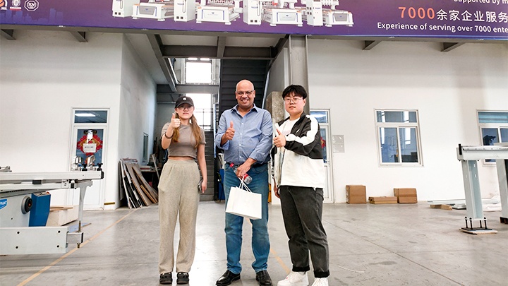 Jinan Blue Elephant CNC Machinery Co.,Ltd Photo 5