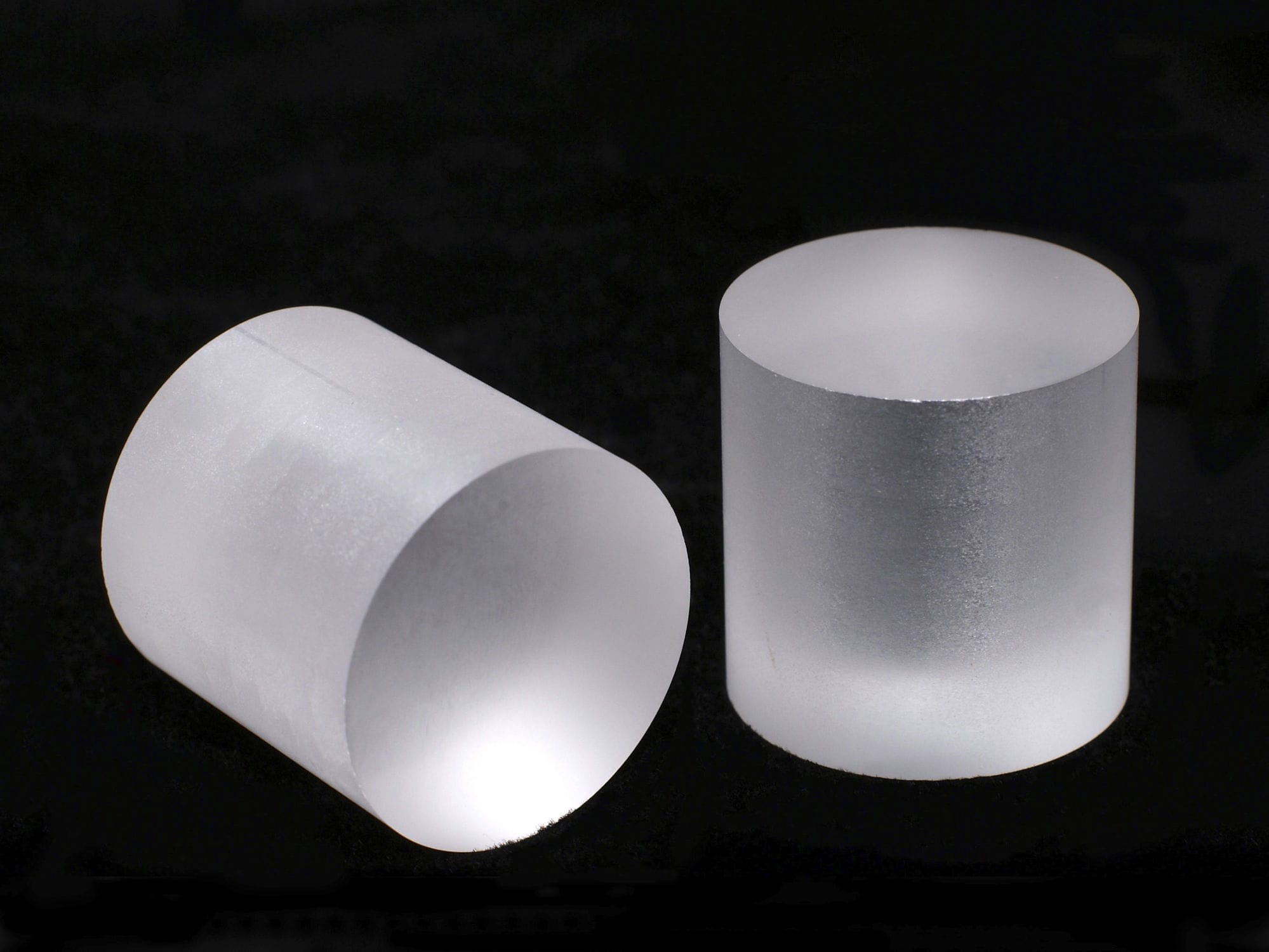 非線形光単結晶サファイア - sapphire ingot, blanks - CreatorOptics