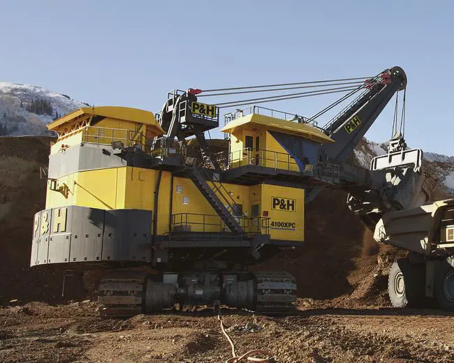 P&H 4100 XPC マイニングショベル 1/160 建設機械模型 工事車両 フロントショベル - 4100XPC - Komatsu Construction and Mining Equipment