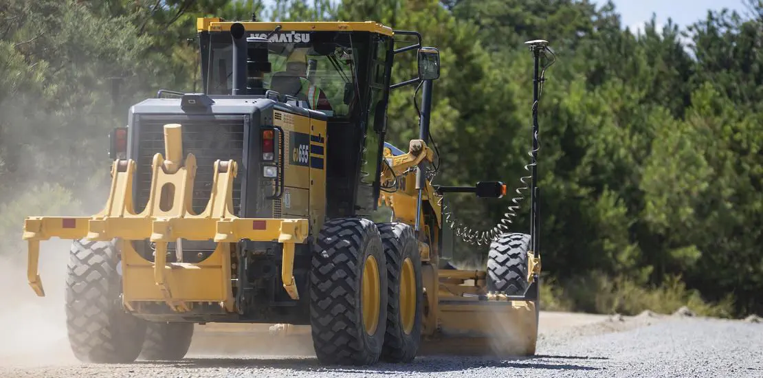 モーターグレーダー - GD655-7 - Komatsu Construction and