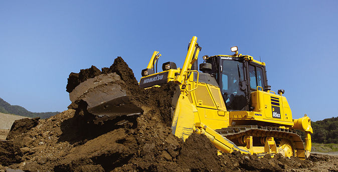 小松　コマツ　ブルドーザー トミカ × リアルカー オールカタログ / No.56 コマツ ブルドーザ