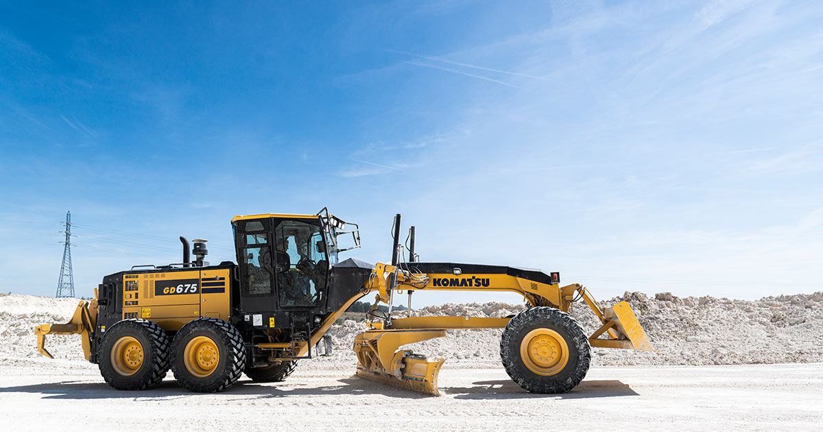 コマツ建機　モーターグレーダー　GD675 GD675-6｜商品情報｜コマツカスタマーサポート株式会社