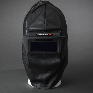 自動暗転溶接用ヘルメット 1