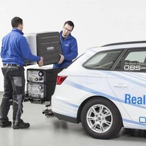 自動車産業用測定システム