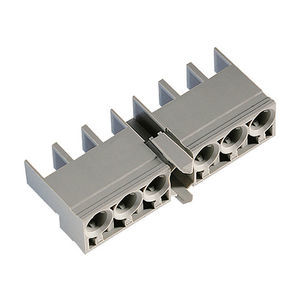 電源コネクター