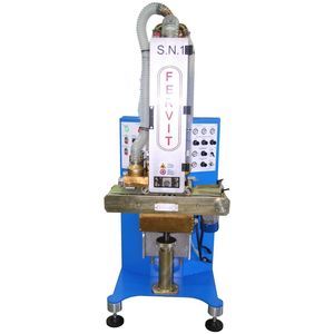 合成ファイバー付梳綿機