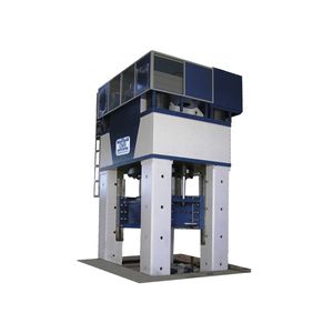 油圧式プレス機