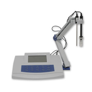 ベンチトップ導電率計