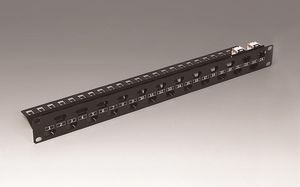RJ45パッチパネル 1