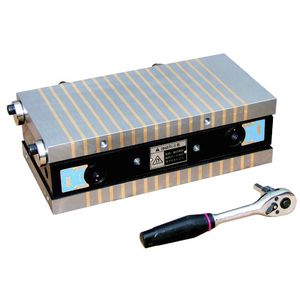 電永磁気チャック 1