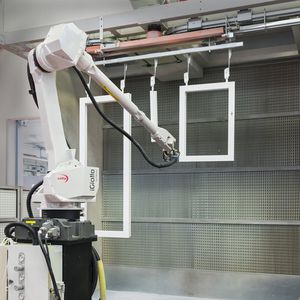 スプレー式ロボットセル 1