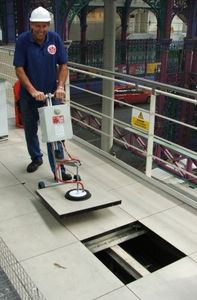 吸引石版敷設機械