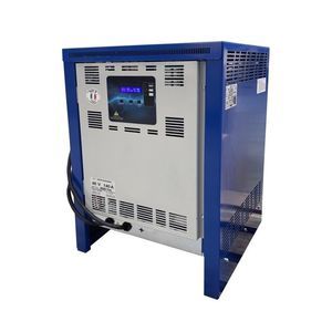 壁取付け式バッテリー充電器