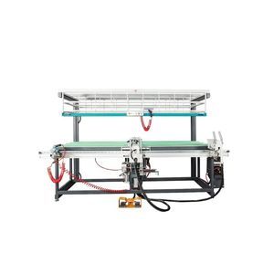 ドアおよび窓用アセンブリ機械 1