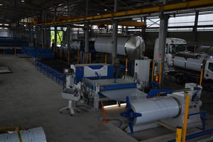 板金用歪み矯正機