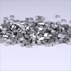 鋸の歯用インサート