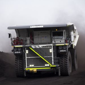 リジッドダンプカ