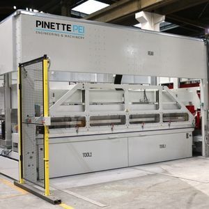 プラスチックフィルム熱成形機