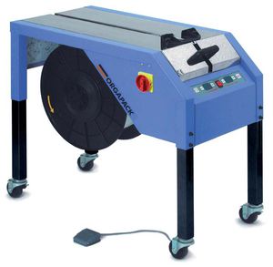 半自動バンド掛け機