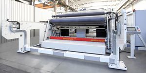 不織布巻き取り機