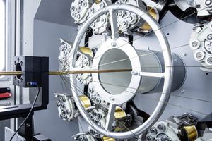 ワイヤー用編み機 1