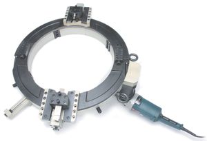 携帯型輪切りおよび面取り用マシン 1