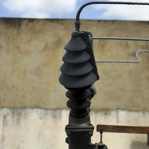 電気絶縁体