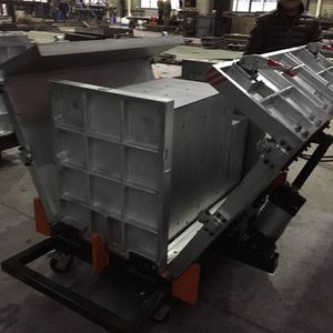 ドア用成形機
