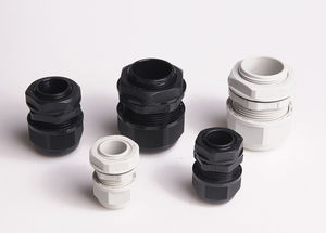 プラスチック製ケーブルグランド 1