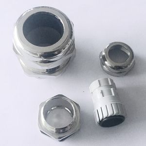 真ちゅう製ケーブルグランド 1