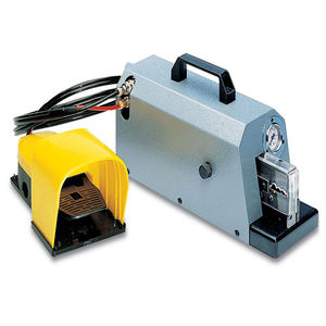 スエ，ジング加工プレス機