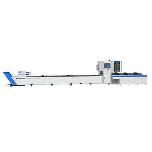 ファイバーレーザー切断機 1