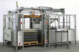 推力式パレット開梱