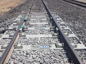 ダイナミック電車用重量保護橋梁