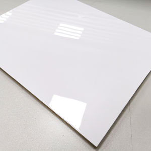 メラミン製塗料