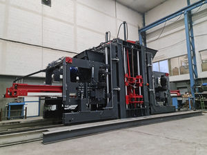 コンクリート製ブロックと敷石製造機