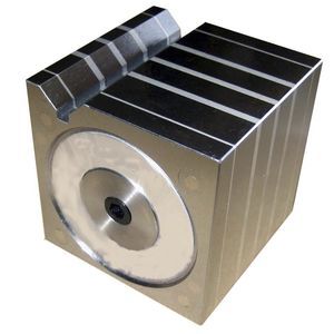 磁気測定用Vブロック 1